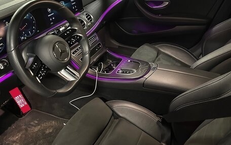 Mercedes-Benz E-Класс, 2022 год, 4 900 000 рублей, 5 фотография