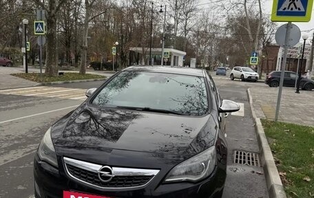 Opel Astra J, 2011 год, 660 000 рублей, 2 фотография