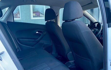 Volkswagen Polo VI (EU Market), 2015 год, 1 260 000 рублей, 18 фотография