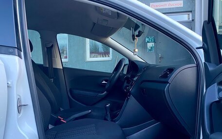 Volkswagen Polo VI (EU Market), 2015 год, 1 260 000 рублей, 23 фотография