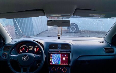 Volkswagen Polo VI (EU Market), 2015 год, 1 260 000 рублей, 24 фотография