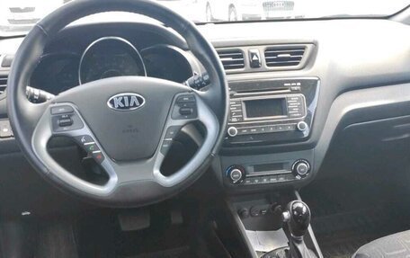 KIA Rio III рестайлинг, 2015 год, 1 350 000 рублей, 9 фотография