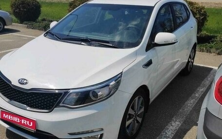 KIA Rio III рестайлинг, 2015 год, 1 350 000 рублей, 2 фотография