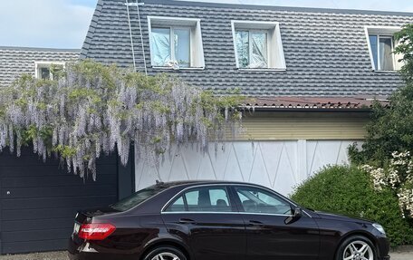 Mercedes-Benz E-Класс, 2012 год, 1 200 000 рублей, 1 фотография
