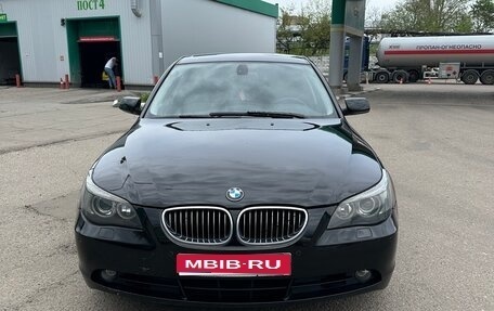 BMW 5 серия, 2006 год, 900 000 рублей, 1 фотография
