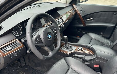 BMW 5 серия, 2006 год, 900 000 рублей, 9 фотография