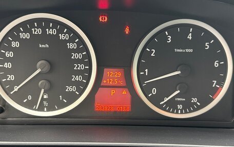 BMW 5 серия, 2006 год, 900 000 рублей, 15 фотография