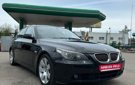 BMW 5 серия, 2006 год, 900 000 рублей, 2 фотография