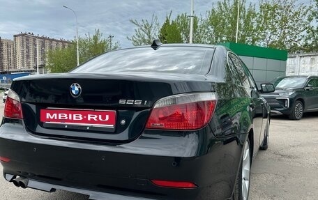 BMW 5 серия, 2006 год, 900 000 рублей, 6 фотография