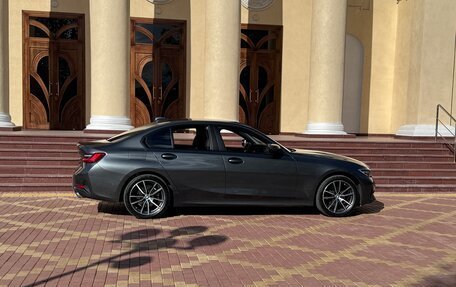 BMW 3 серия, 2019 год, 3 700 000 рублей, 2 фотография