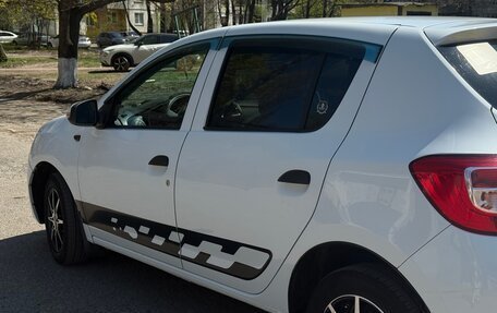 Renault Sandero II рестайлинг, 2016 год, 900 000 рублей, 3 фотография