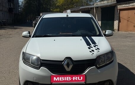 Renault Sandero II рестайлинг, 2016 год, 900 000 рублей, 2 фотография