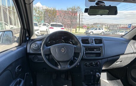 Renault Logan II, 2017 год, 540 000 рублей, 6 фотография