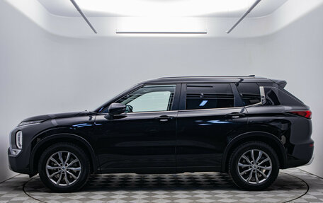 Mitsubishi Outlander, 2022 год, 3 500 000 рублей, 2 фотография