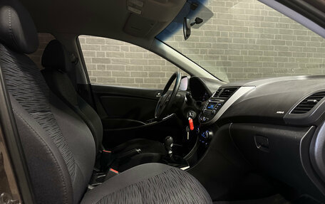 Hyundai Solaris II рестайлинг, 2016 год, 1 200 000 рублей, 9 фотография