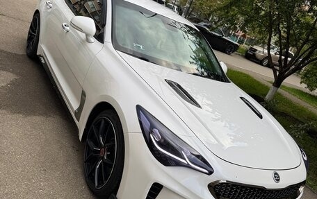 KIA Stinger I, 2018 год, 2 200 000 рублей, 4 фотография