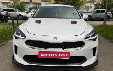 KIA Stinger I, 2018 год, 2 200 000 рублей, 2 фотография