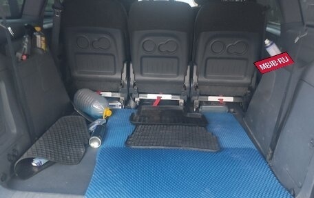 Hyundai Trajet I рестайлинг, 2003 год, 700 000 рублей, 13 фотография