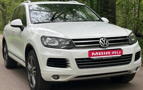 Volkswagen Touareg III, 2013 год, 2 590 000 рублей, 2 фотография