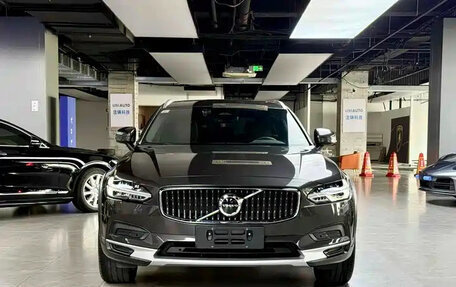 Volvo V90 Cross Country I рестайлинг, 2024 год, 5 262 000 рублей, 2 фотография