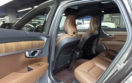 Volvo V90 Cross Country I рестайлинг, 2024 год, 5 262 000 рублей, 8 фотография