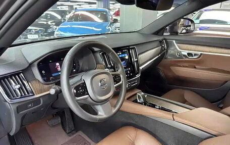 Volvo V90 Cross Country I рестайлинг, 2024 год, 5 262 000 рублей, 17 фотография