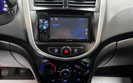 Hyundai Solaris II рестайлинг, 2011 год, 745 000 рублей, 19 фотография
