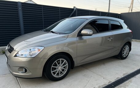 KIA cee'd I рестайлинг, 2010 год, 850 000 рублей, 3 фотография
