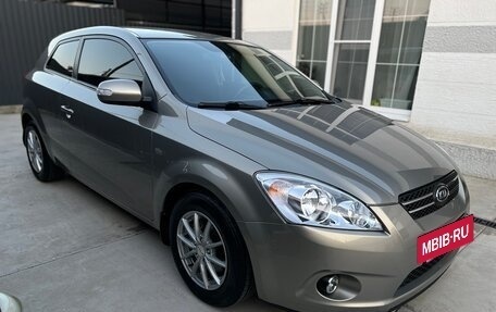 KIA cee'd I рестайлинг, 2010 год, 850 000 рублей, 6 фотография
