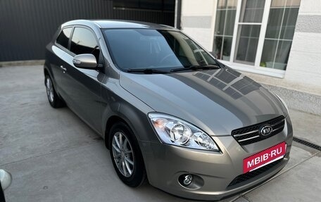 KIA cee'd I рестайлинг, 2010 год, 850 000 рублей, 5 фотография