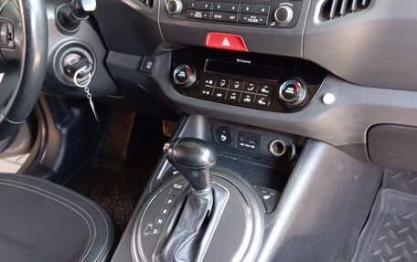 KIA Sportage III, 2010 год, 1 500 000 рублей, 13 фотография