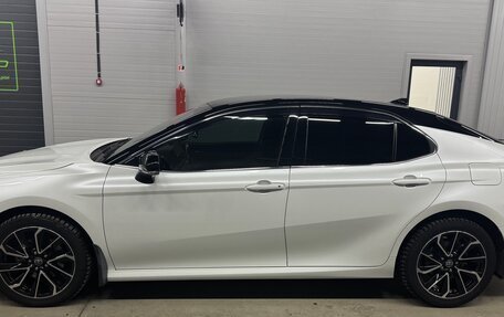 Toyota Camry, 2021 год, 3 800 000 рублей, 2 фотография