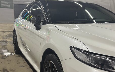 Toyota Camry, 2021 год, 3 800 000 рублей, 5 фотография