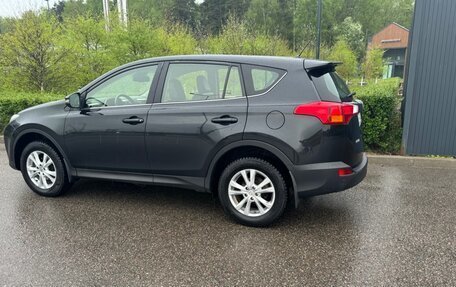Toyota RAV4, 2013 год, 1 690 000 рублей, 2 фотография
