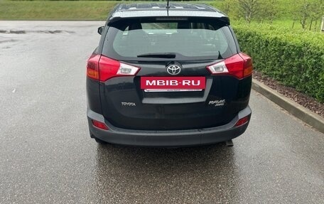 Toyota RAV4, 2013 год, 1 690 000 рублей, 4 фотография