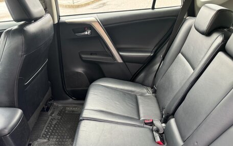 Toyota RAV4, 2013 год, 1 690 000 рублей, 7 фотография