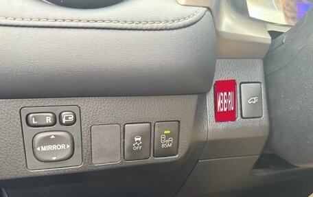 Toyota RAV4, 2013 год, 1 690 000 рублей, 9 фотография