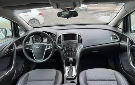 Opel Astra J, 2014 год, 830 000 рублей, 3 фотография