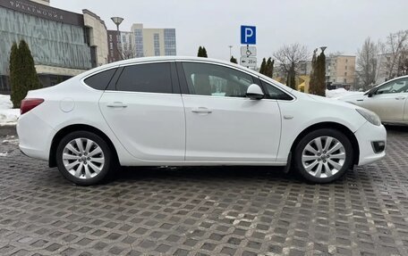 Opel Astra J, 2014 год, 830 000 рублей, 4 фотография