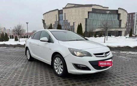 Opel Astra J, 2014 год, 830 000 рублей, 7 фотография