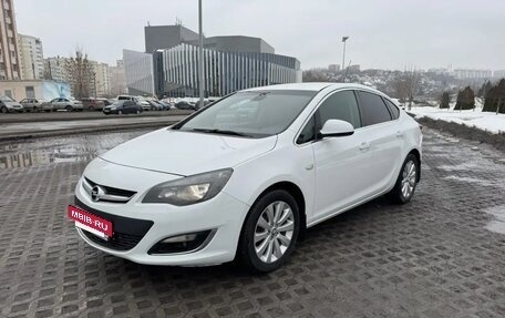 Opel Astra J, 2014 год, 830 000 рублей, 8 фотография