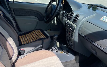 Renault Logan I, 2006 год, 320 000 рублей, 4 фотография