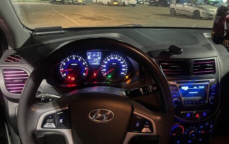 Hyundai Solaris II рестайлинг, 2016 год, 1 120 000 рублей, 7 фотография