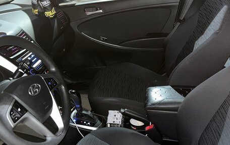 Hyundai Solaris II рестайлинг, 2016 год, 1 120 000 рублей, 9 фотография
