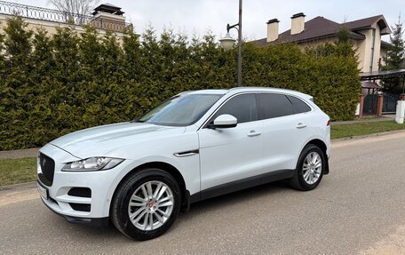 Jaguar F-Pace, 2016 год, 2 600 000 рублей, 24 фотография