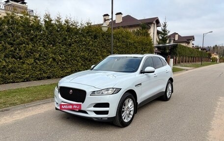 Jaguar F-Pace, 2016 год, 2 600 000 рублей, 23 фотография