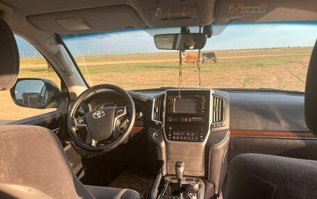 Toyota Land Cruiser 200, 2016 год, 4 250 000 рублей, 4 фотография