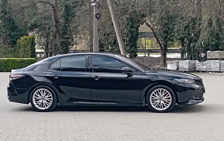 Toyota Camry, 2019 год, 3 050 000 рублей, 2 фотография