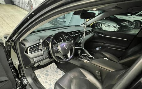 Toyota Camry, 2019 год, 3 050 000 рублей, 14 фотография