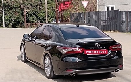 Toyota Camry, 2019 год, 3 050 000 рублей, 4 фотография